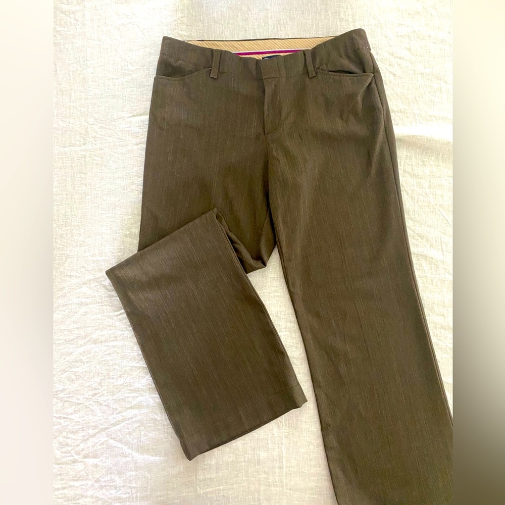 Gap women’s size 12 tailored dress pants, brown with subtle stripes.